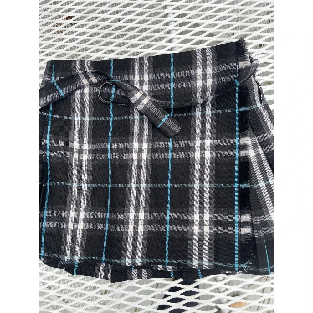 Burberry nova check pleated kilt mini skirt US 6 WOOL black gray